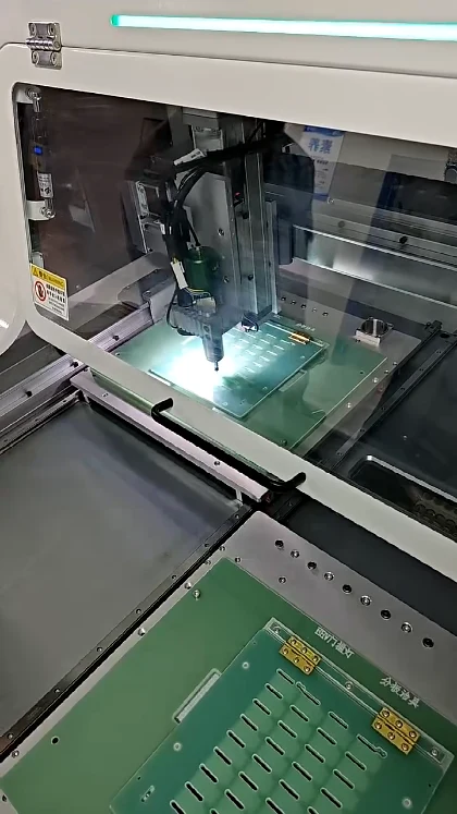 Spindle above the slotted panel in the original video